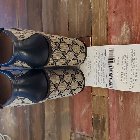 GUCCI. FLASH $ Trade Larger Size - Picture 6 of 8